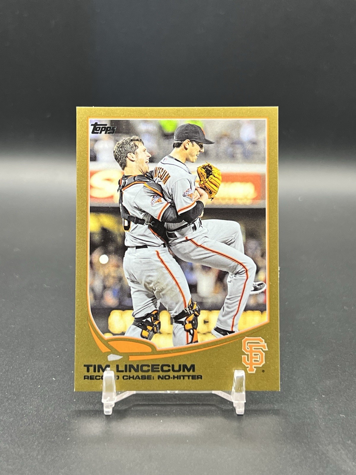 2013 Topps #US143 - Tim Lincecum / Buster Posey Gold /2013 No-Hitter Buster Hug!