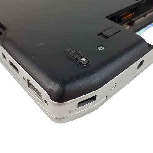 Dell Latitude E6530 15.6'' Laptop i5-3230M 4GB RAM No HDD/OS Boots/Bios H2954 - Picture 10 of 15