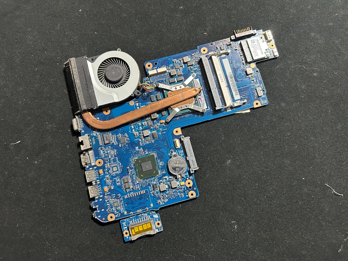 【訳あり】東芝Satellite P870 win10 corei7 メモリ8GB SSD500GB office付 TOSHIBA dynabook Corei7 メモリ8GB SSD128GB - メルカリ