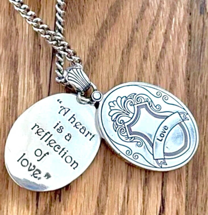 COLLAR MEDALLÓN MENSAJE CRISTAL SWAROVSKI CLARO AMOR DEVOCIÓN BRILLANTE EN MUY BUENA CONDICIÓN+✨VTG Foto 4 de 4