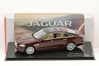 Jaguar Xj 2010 Caviar Red Metall Ixo 50JDCAXJC 1:43 Rhd Rechtslenker