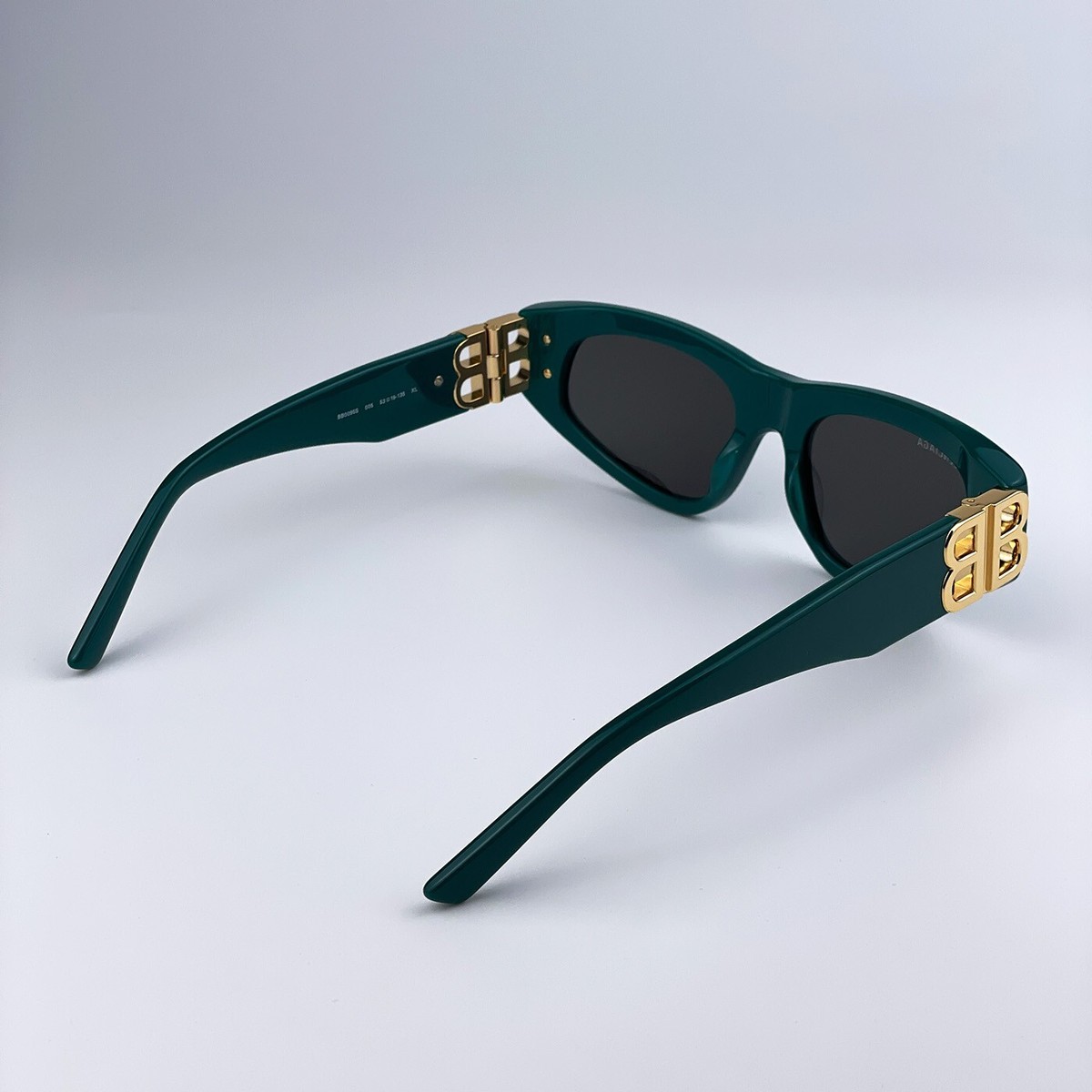 サングラス BALENCIAGA Woman Sunglasses Green BB0095S 005 Amazon.com: Balenciaga BB0095S Green/Grey 53/19/135 women