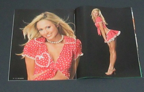 WWE Raw Magazine April 2005 Hulk Hugan Strong Diva Stacy Keibler + Christy Hemme - Picture 5 of 8