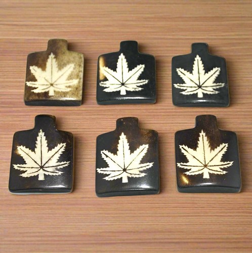 10 cuentas de hueso cuadrado 29x29 mm - Imagen 3 de 8