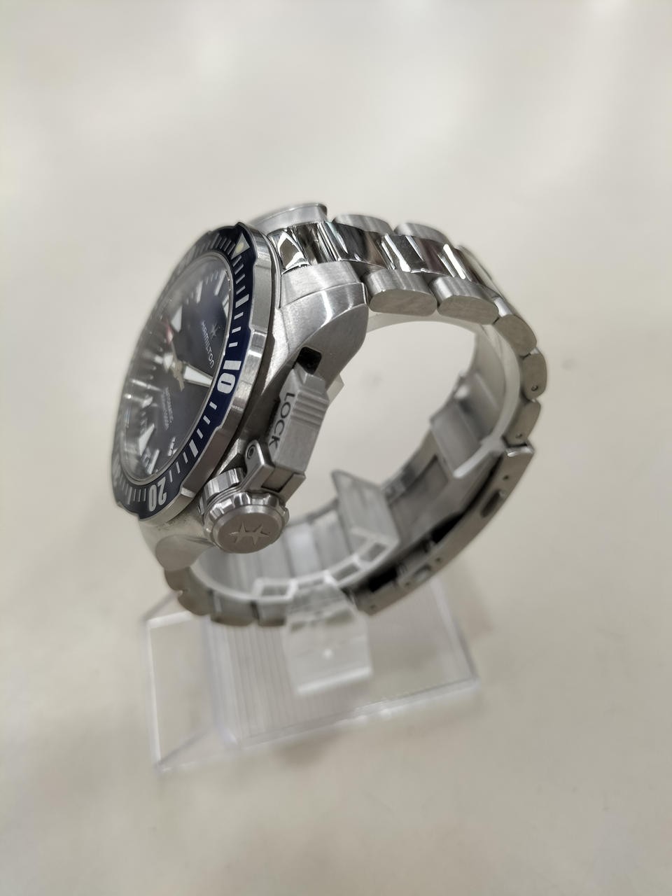 Automatic winding watch Model H77050 HAMILTON image 3