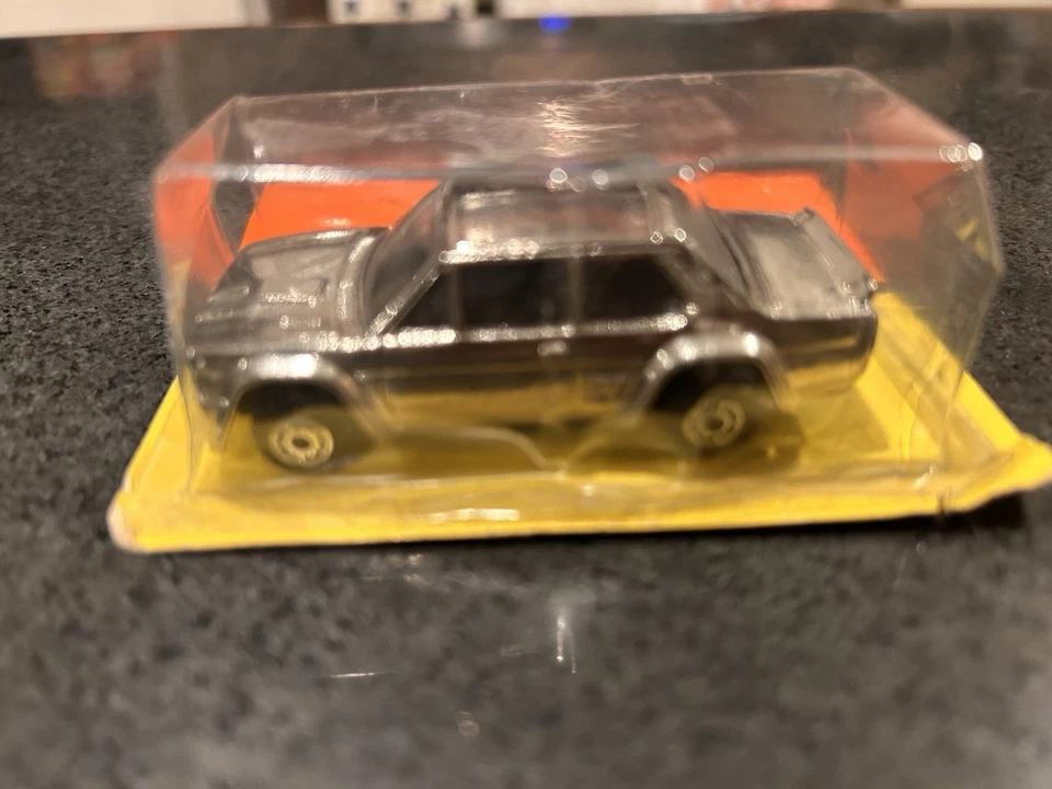 保加利亚火柴盒 CHROME Fiat Abarth MOC! 盒子轻微损坏 — 第 2/4 张图片