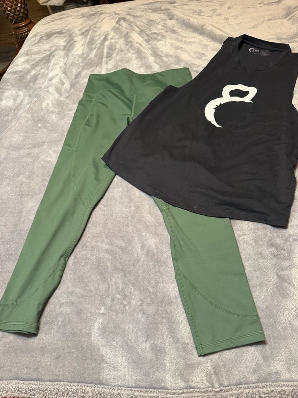 Zyia Workout Outfit