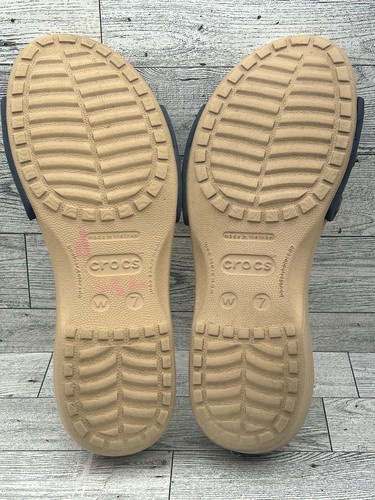 Crocs Sandals Women's Size 7 with Buckle Strap Tand with Blue Strap - Picture 10 of 11