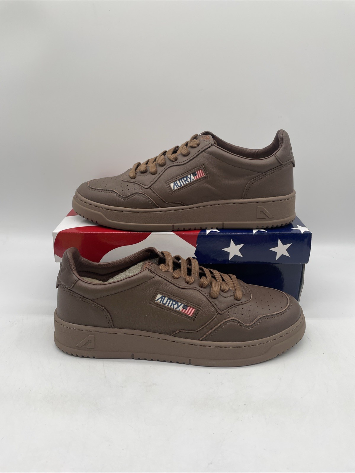 Hombres Autry Medalista Cuero Tenis Informales Zapatos Cuero Marrón Reino Unido 8 UE 42 Nuevo