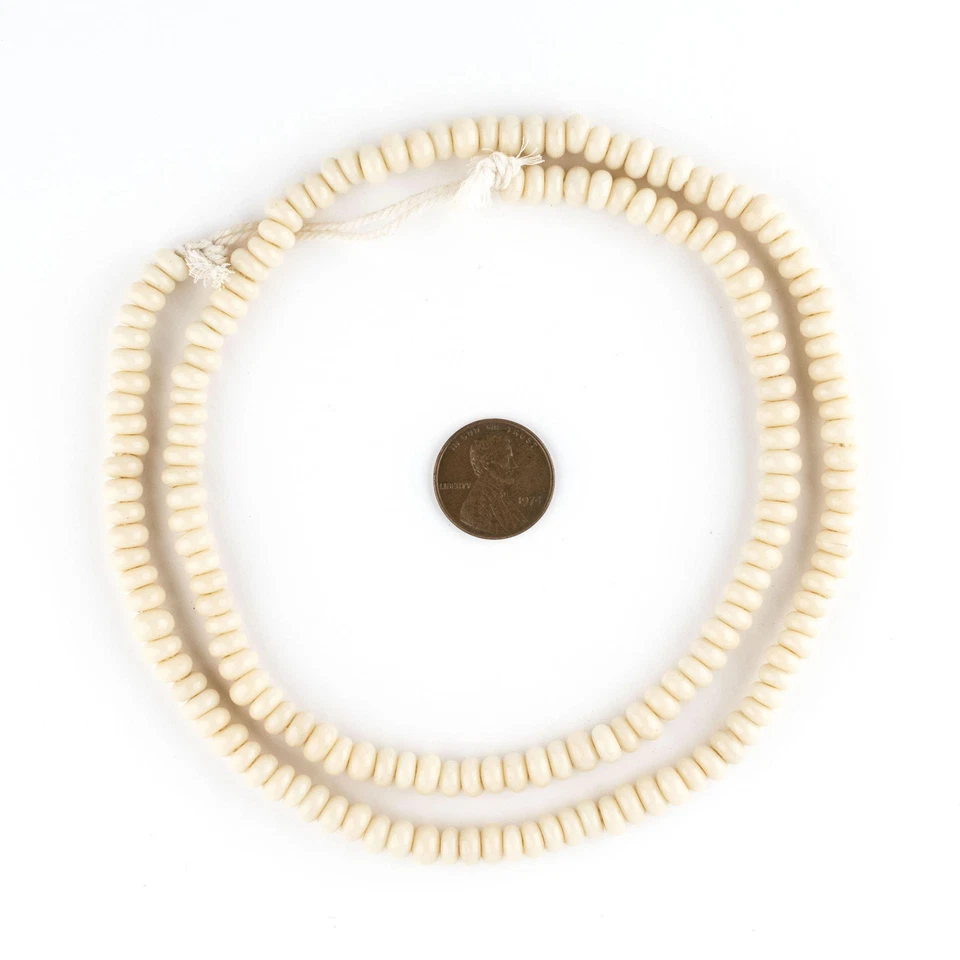 Cuentas de donut de vidrio Java beige 6 mm Indonesia disco blanco agujero grande hilo de 24 pulgadas Foto 2 de 4