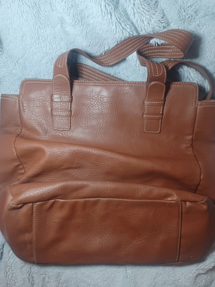 Vintage Brown  Leather Tommy Hilfiger Shoulder Bag Purse Tote With Gold Hardware - Image 4 of 4