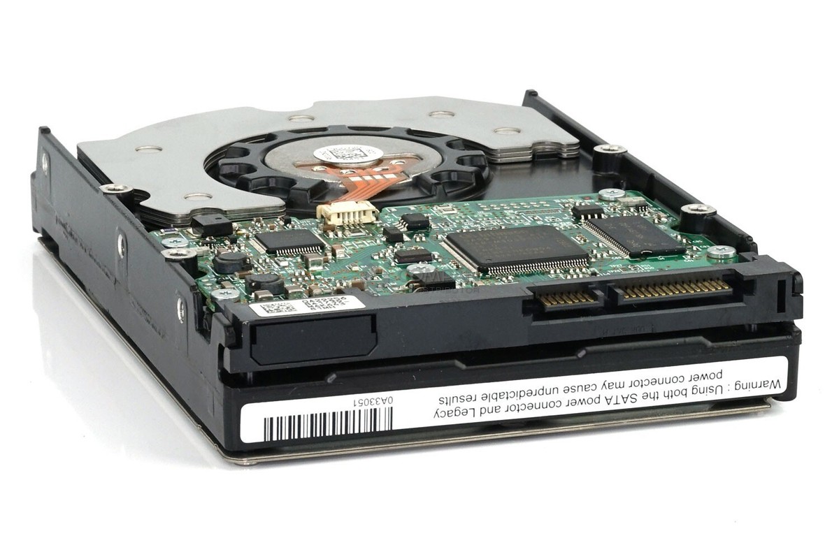 118032497A04 EMC HDD 500GB / 7.2K / SATA II 3G / 3.5