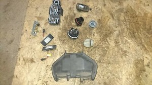 Audi A4 80 Lampenträger Rücklicht Blinker Kennzeichenbeleuchtung Motorraum B4 B5