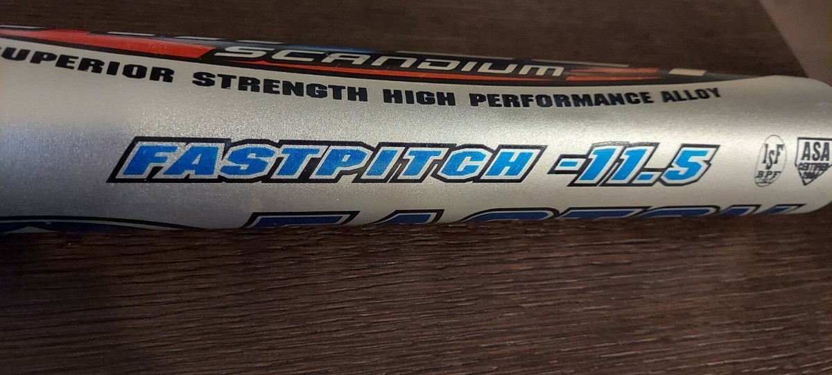 Easton Triple 7 SC777 SZ700B Scandium Softball Bat 32