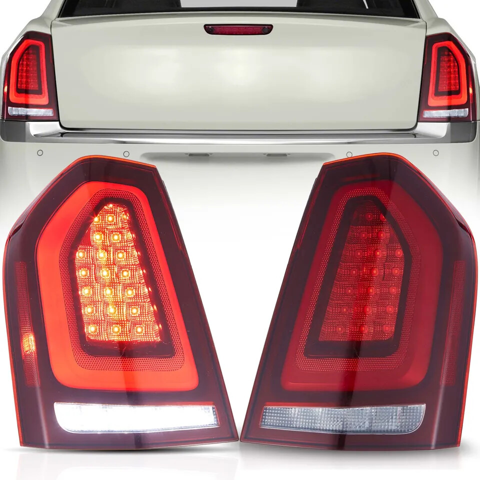 Feux arrière LED VLAND teintés pour berline Chrysler 300 avec démarrage custom