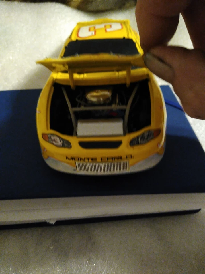 Dale Earnhardt Jr 2002 Nilla Wafers #3 Chevy Busch 1/24 NASCAR Diecast BWC - Imagem 4 de 4