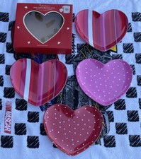 Pottery Barn Kids Valentine  s Heart Shaped Melamine Plates Set of 4
