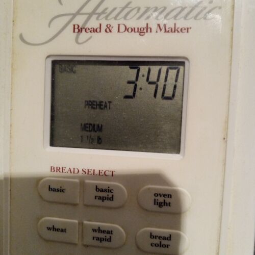 VTG WEST BEND Bread Maker #41095 Automatic Bread and Dough 2 lb Loaf Machine - Picture 5 of 16
