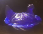 Mosser Hen On Nest, 6.5", Split Tail Cobalt Blue & White Marble Slag Glass Swirl — photo 3