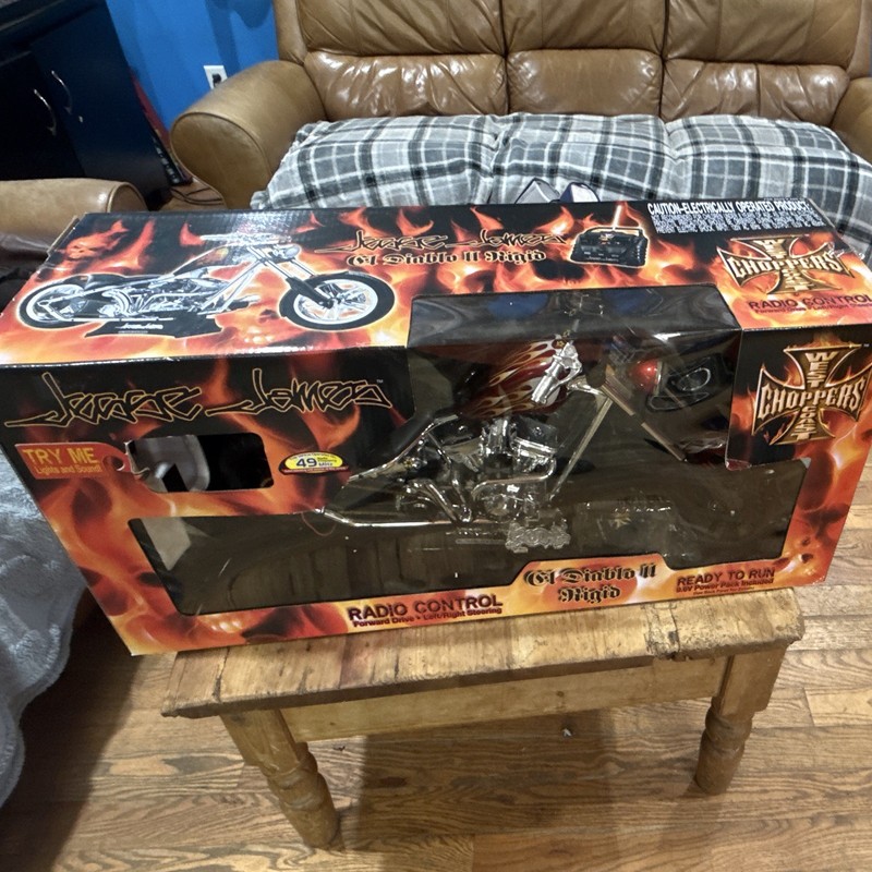 Jesse James El Diablo II Rigid RC Motorcycle West Coast Choppers