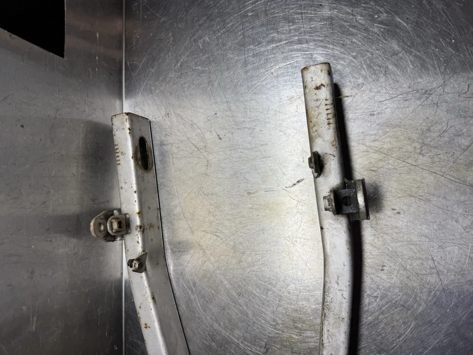 Bastidor de suspensión basculante Yamaha SRX600 SRX 600 OEM genuino vintage VMX Foto 4 de 4