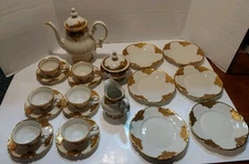 Hutschenreuther Selb Bavaria 22K Gold Demitasse (23 Pc) 6 Place China Set 