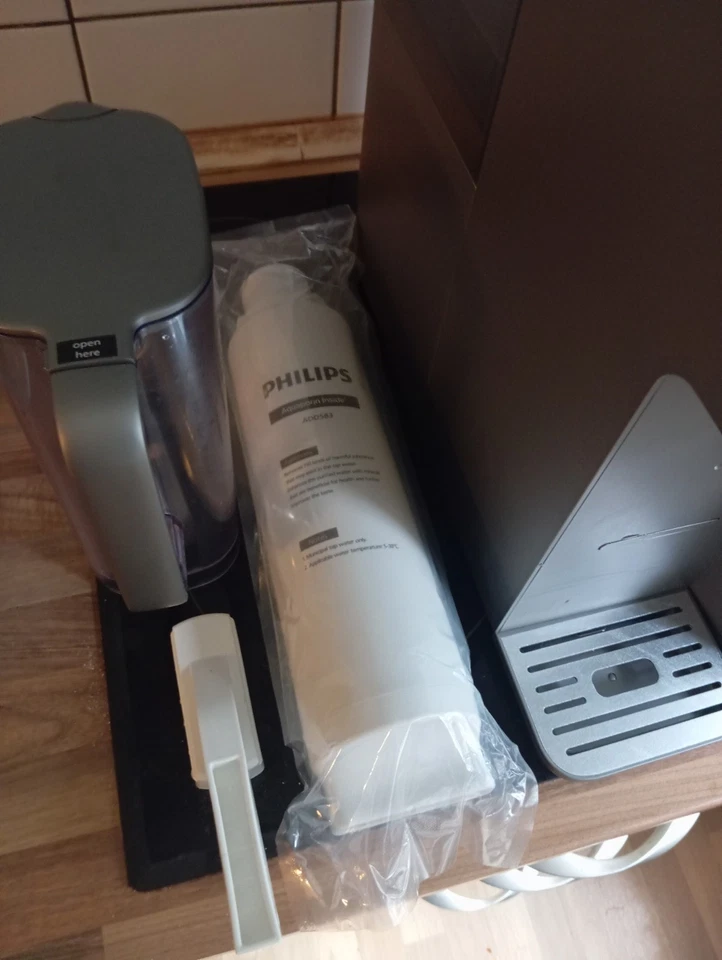 Philips ADD6921DG/10 Wasserspender, gefiltert von kalt bis heiß, gebraucht - Bild 2 von 4