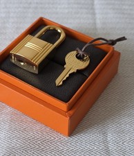 HERMES Cadena Padlock Key Gold Birkin Kelly Lock Pre-owned