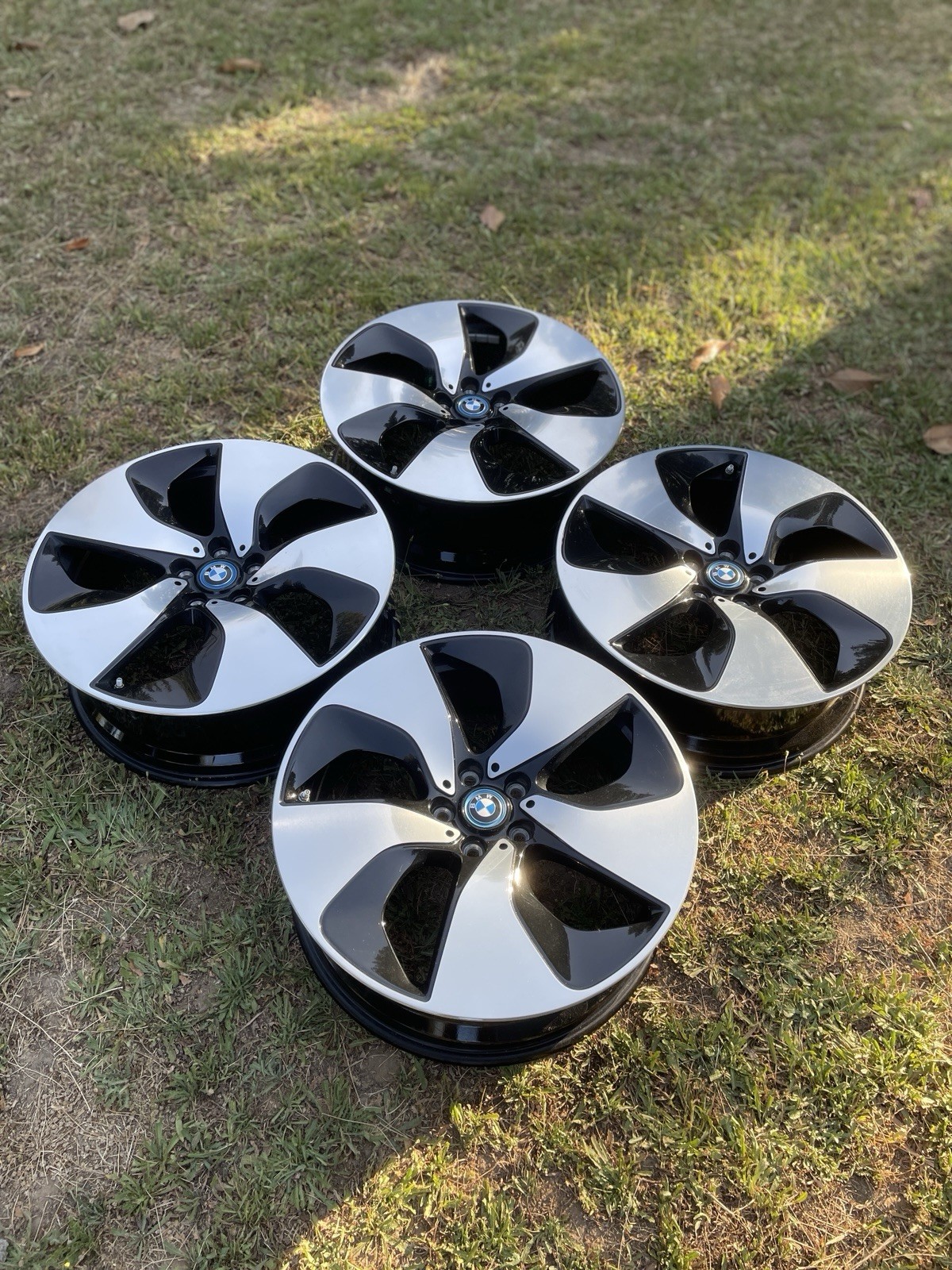 BMW i8 Front Wheels Set