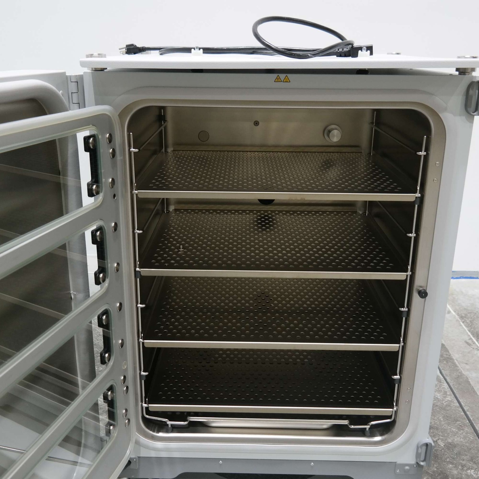 Eppendorf CellXpert C170i CO2 Cell Culture Incubator 6731