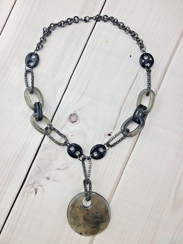 Unebrand Black Plastic Oval Pendant Link Chain Necklace 21" - Picture 2 of 4