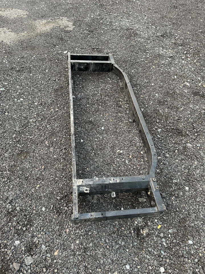 Soporte panel cabezal parrilla radiador GMC YUKON XL 1500 03 04 05 06 07 Foto 4 de 4