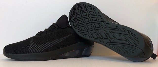 nike triple black running shoes