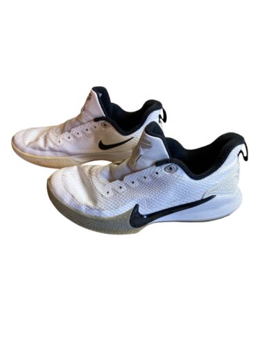 Nike Herren Basketballschuhe Mamba Focus AT1214-100 Größe 9 weiß schwarz ohne Schnürsenkel - Bild 2 von 8