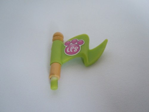LITTLEST PET SHOP ACCESSORIES LPS sled, flag, hats, glasses, swing, ladder, etc. - Picture 51 of 85