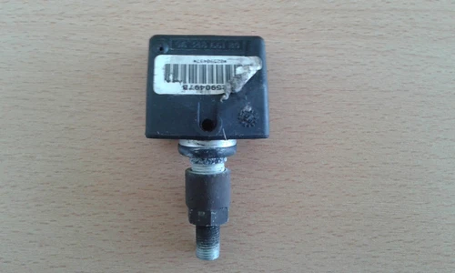 Peugeot Citroen PSA tire wheel pressure sensor - ref: 9634866180