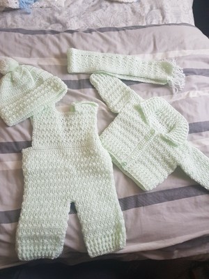unisex knitted baby clothes
