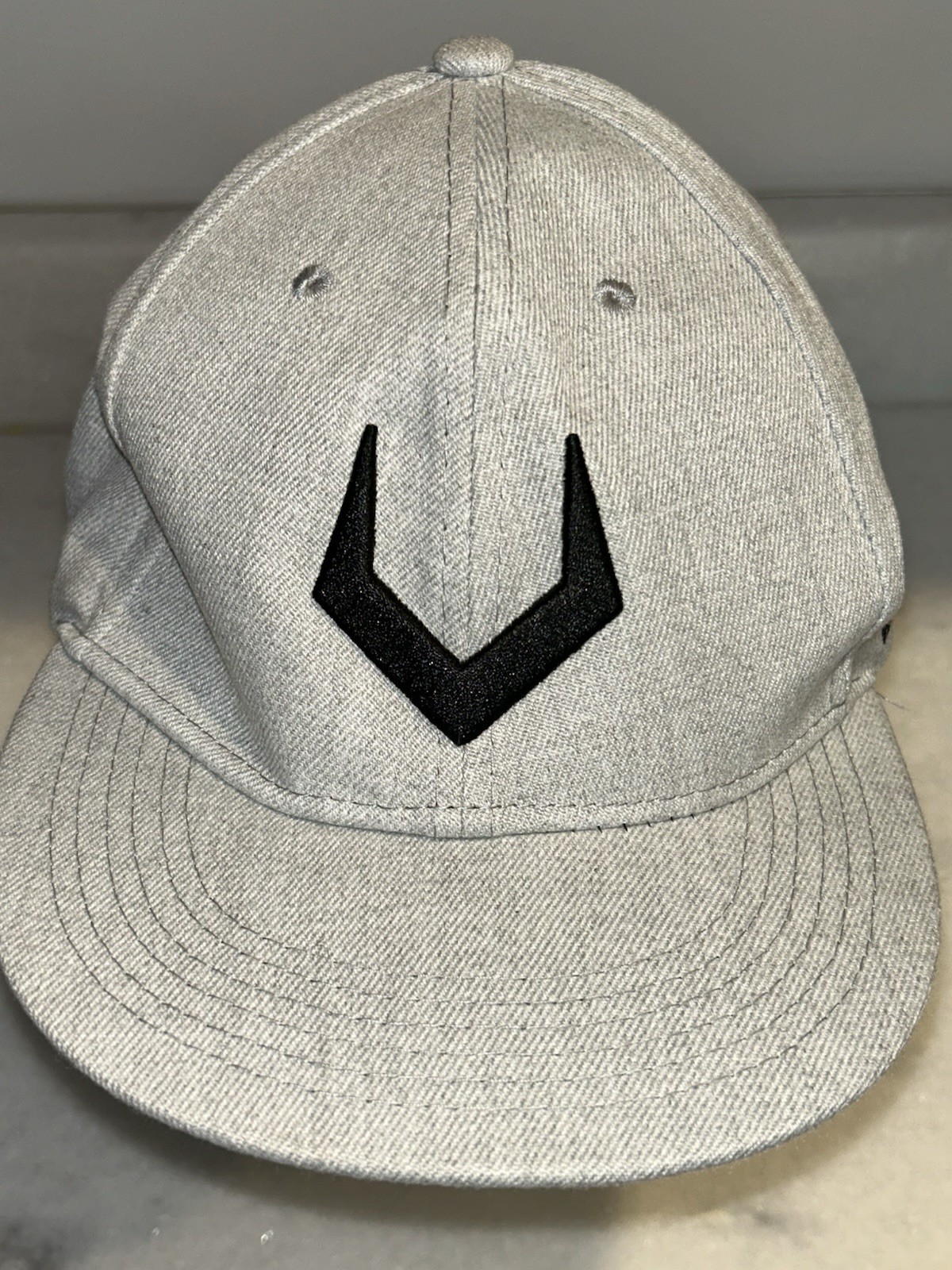 VALOURIAN HAT CAP GRAY ADJUSTABLE SNAPBACK - image 1