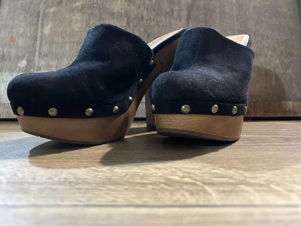 Mossimo Supply Co Women's Shoes Size 8 Black Faux Suede Slip On High Heel Clogs  - Image 4 of 4