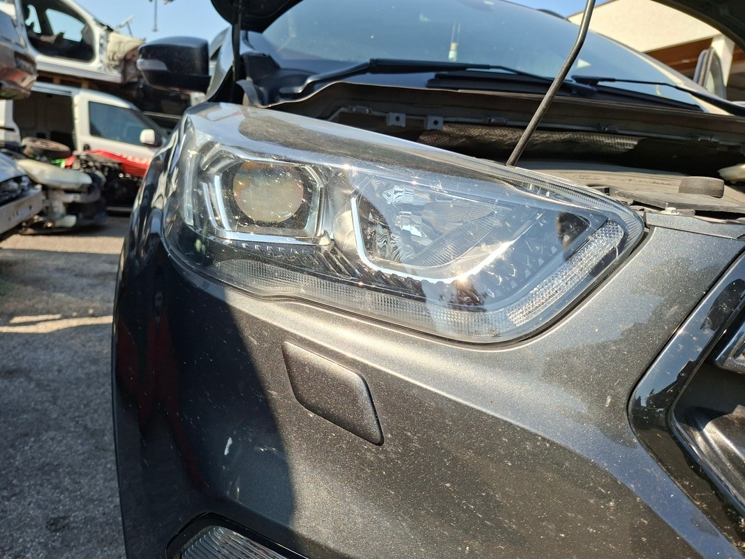 2069368 Proiettore DX FORD KUGA (CBS) 1.5 EcoBoost (110Kw) S&S Suv