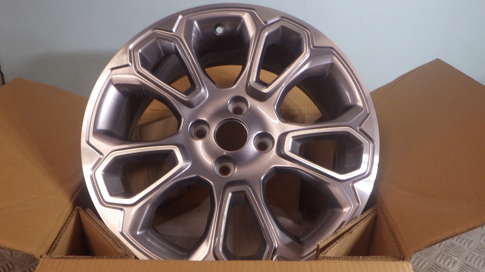 Ford Ecosport alloy wheel 17