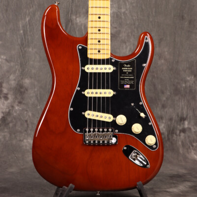 ギター Fender American Standard Stratocaster Fender American Vintage II 1973 Stratocaster Electric Guitar