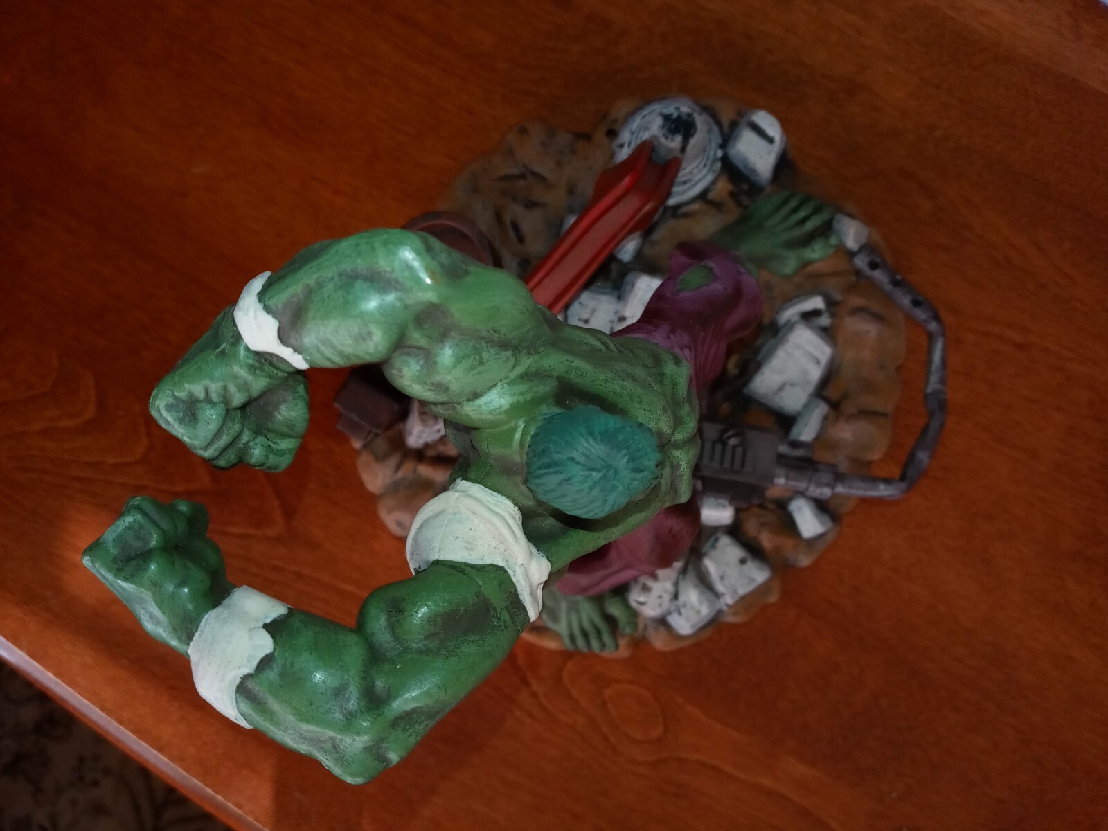 TOY BIZ/MARVEL "THE INCREDIBLE HULK MODEL" 1996 LEVEL 2 MODEL KIT RARE