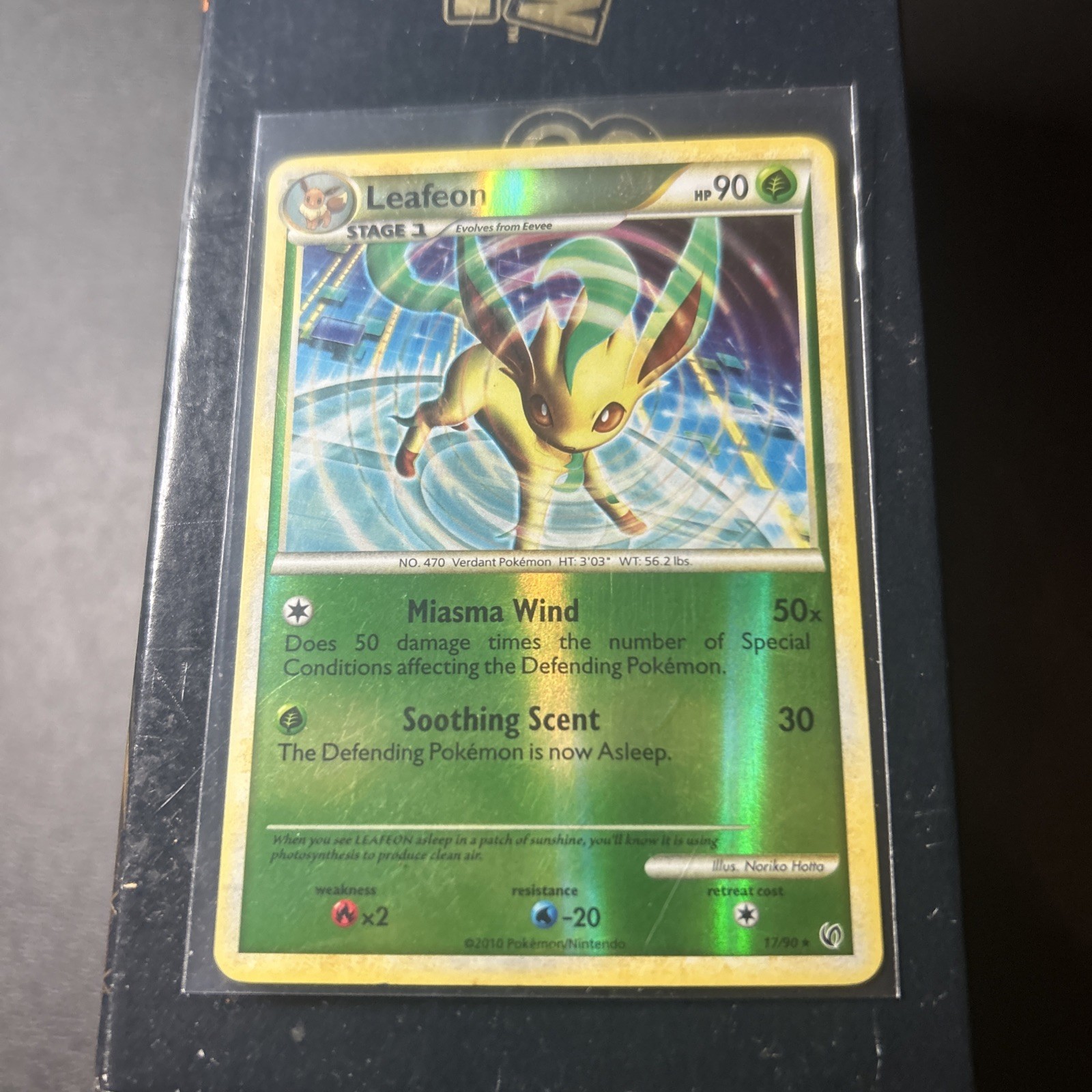 Pokemon Leafeon 17/90 Reverse Holo Undaunted LP Card