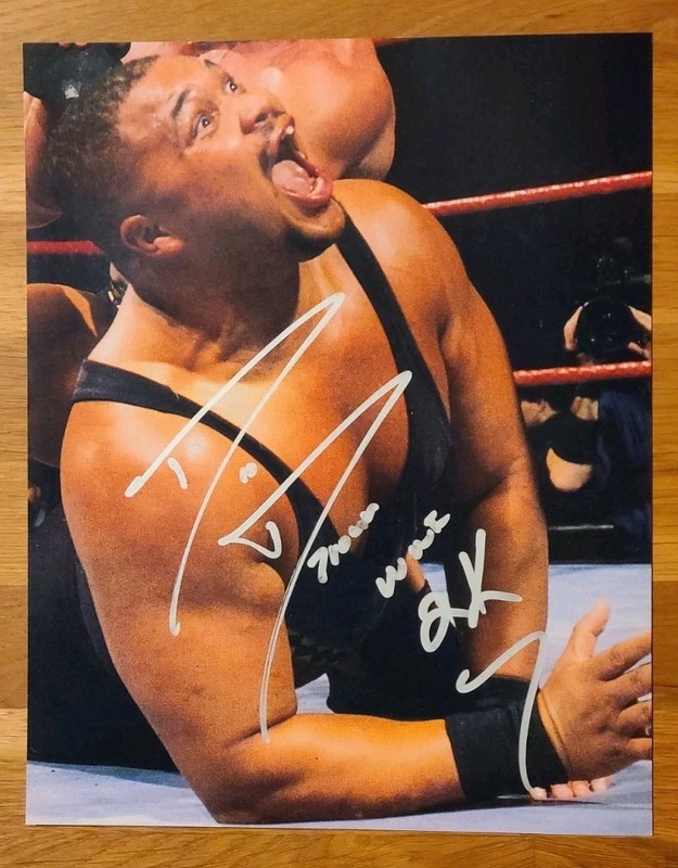 D-LO BROWN signed 8 X 10 photo WWF WWE TNA pro wrestling autograph