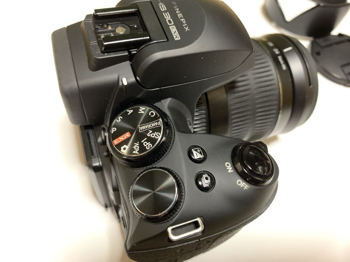 FUJIFILM Digital Camera FinePix HS30EXR 30x Optical Zoom tested