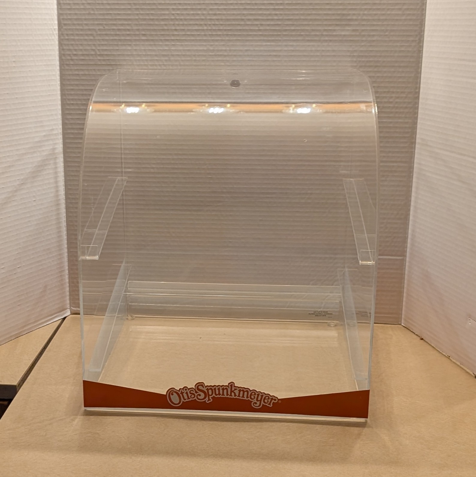 Otis Spunkmeyer Bakery Display Case Countertop Clear Dome Rear Door (no tray)