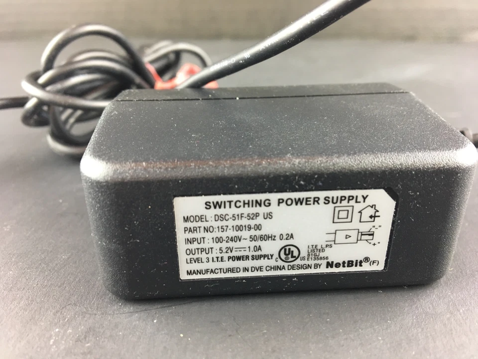 Fuente de alimentación conmutada NetBit DSC-51F-52P EE. UU. con 157-10019-00 Foto 2 de 4