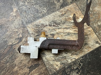 Used Brake Proportioning Valve For 1986-1989 Camaro Firebird – Front & Rear Disc Brakes