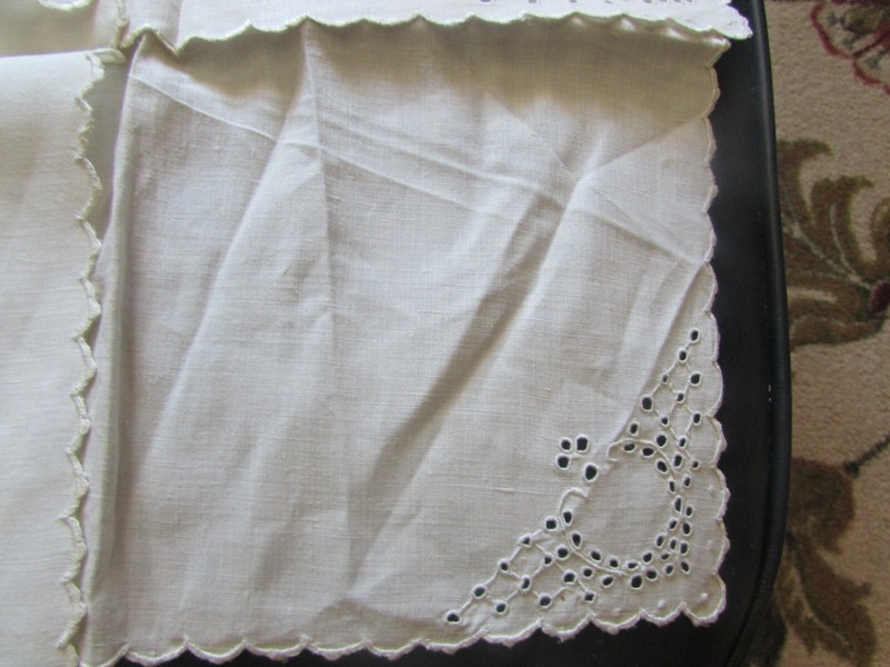 Set of 6 Vintage Cloth Embroidered Cut Out Napkins - Scallop Edge Off White